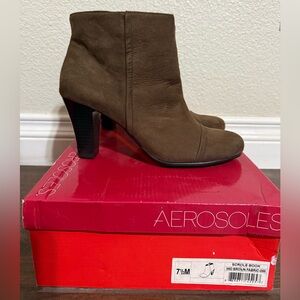 AEROSOLES Women's Dark Brown Scrole Book Heeled Boots
